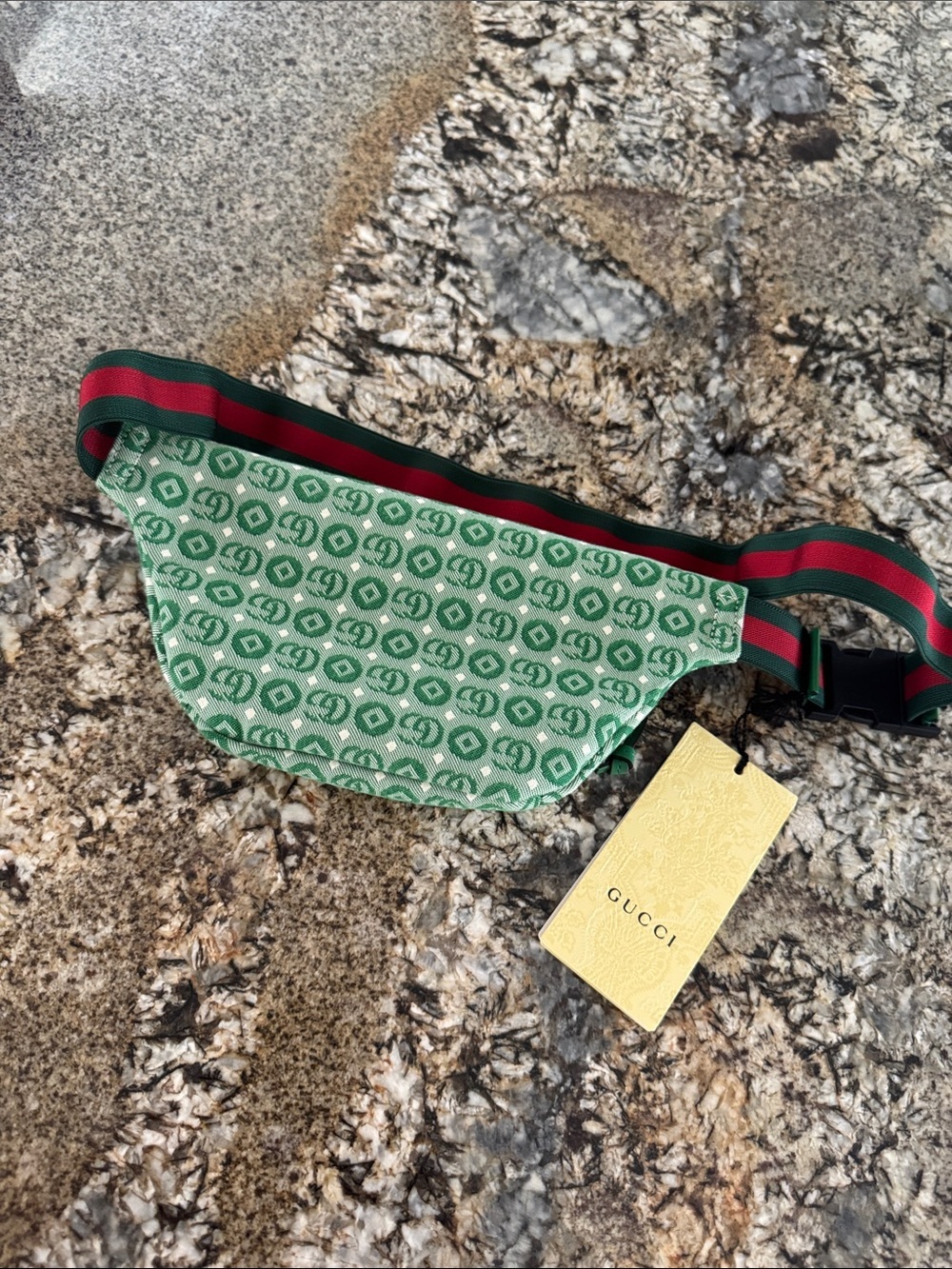 Gucci Belt Bag COA included - Picture 2 of 10